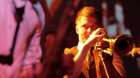 A La Mode Trumpet Luxury London Showband Gecko Live Entertainment