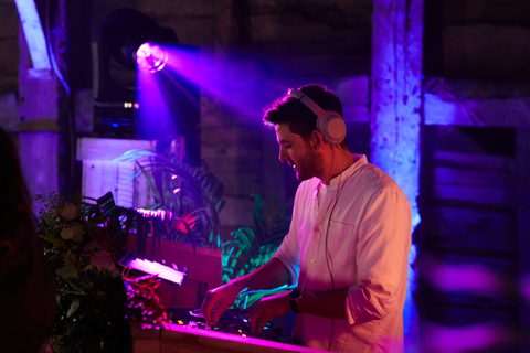 DJ Ross Hampshire Wedding DJ Gecko Live Entertainment