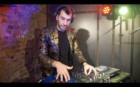 Dawn Ultimate Wedding Band UK Gecko Live Entertainment