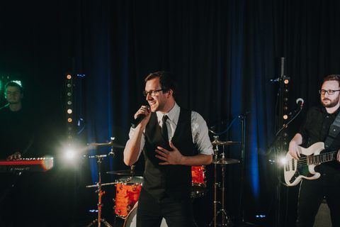 Destiny Hampshire Party Band Gecko Live Entertainment