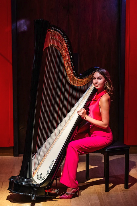 Harpist Amie London Harpist for hire Gecko Live Entertainment