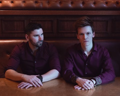 Loopology London and UK Looping Acoustic Duo Gecko Live Entertainment