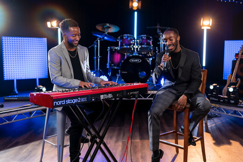 Origin Duo Gecko Live Entertainment