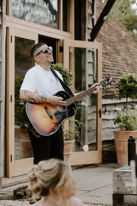 Relaxed acoustic reception set - Silchester Farm - Gecko Live Entertainment