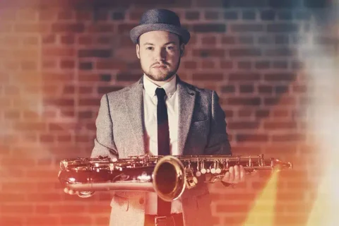 Rob Solo Saxophonist for hire Hampshire