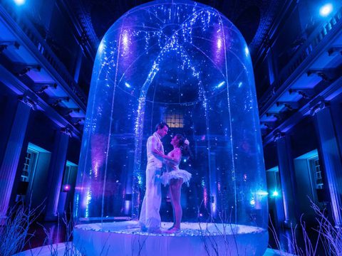 Snow Globe Noah two by two Gecko Live Entertainment