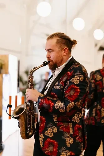 Solo Sax P Layer Nick Gecko Live Entertainment