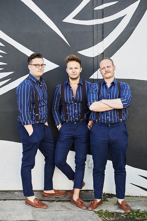 Spotlights Acoustic Roaming Trio Gecko Live Entertainment