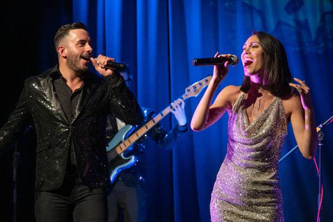 Strikes Wedding Entertainment Gecko Live Entertainment