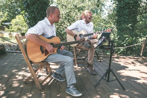 The Guitar Duo Wedding Guitarist for hire Rivervale Barn Gecko Live Entertainment