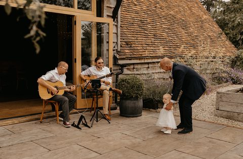 The Guitar Duo at Silchester Farm Megan Donati Photgraphy