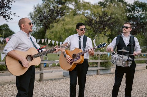 The Strolling Tones Silchester Farm Matthew Lawrence Photography Gecko Live Entertainment 379