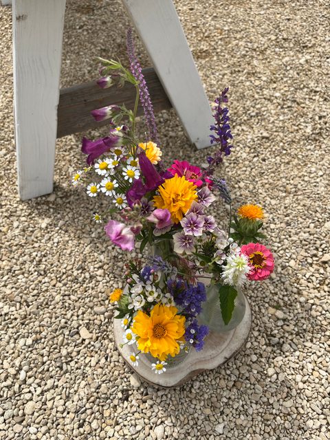 Wedding flower trends for 2023