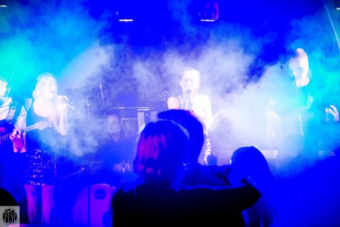 Whirl Local Wedding Band for hire Gecko Live Entertainment