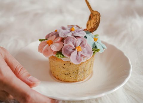 Important questions for your wedding cake baker